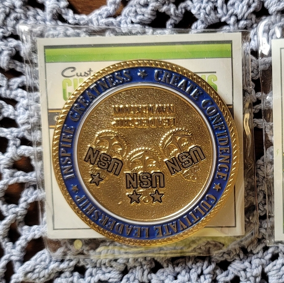 COPY - 🎄🍍 Navy Challenge Coin - Picture 2 of 2
